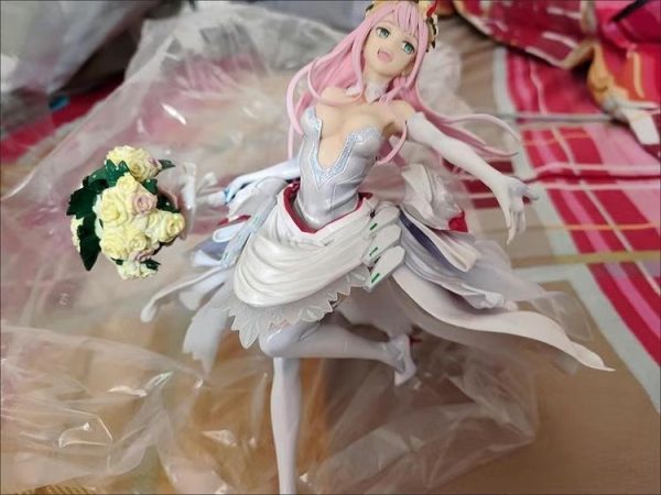 02-darling-in-the-franxx-wedding-dress-2