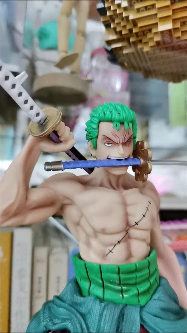 one-piece-roronoa-zoro-2